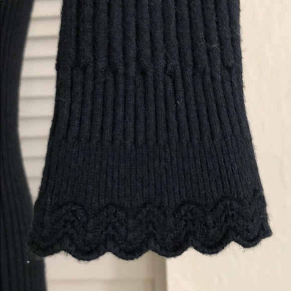 Black soft knitted sweater - Picture 4 of 7